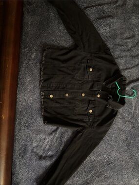 Black Women's Denim Jacket with Frayed Hem